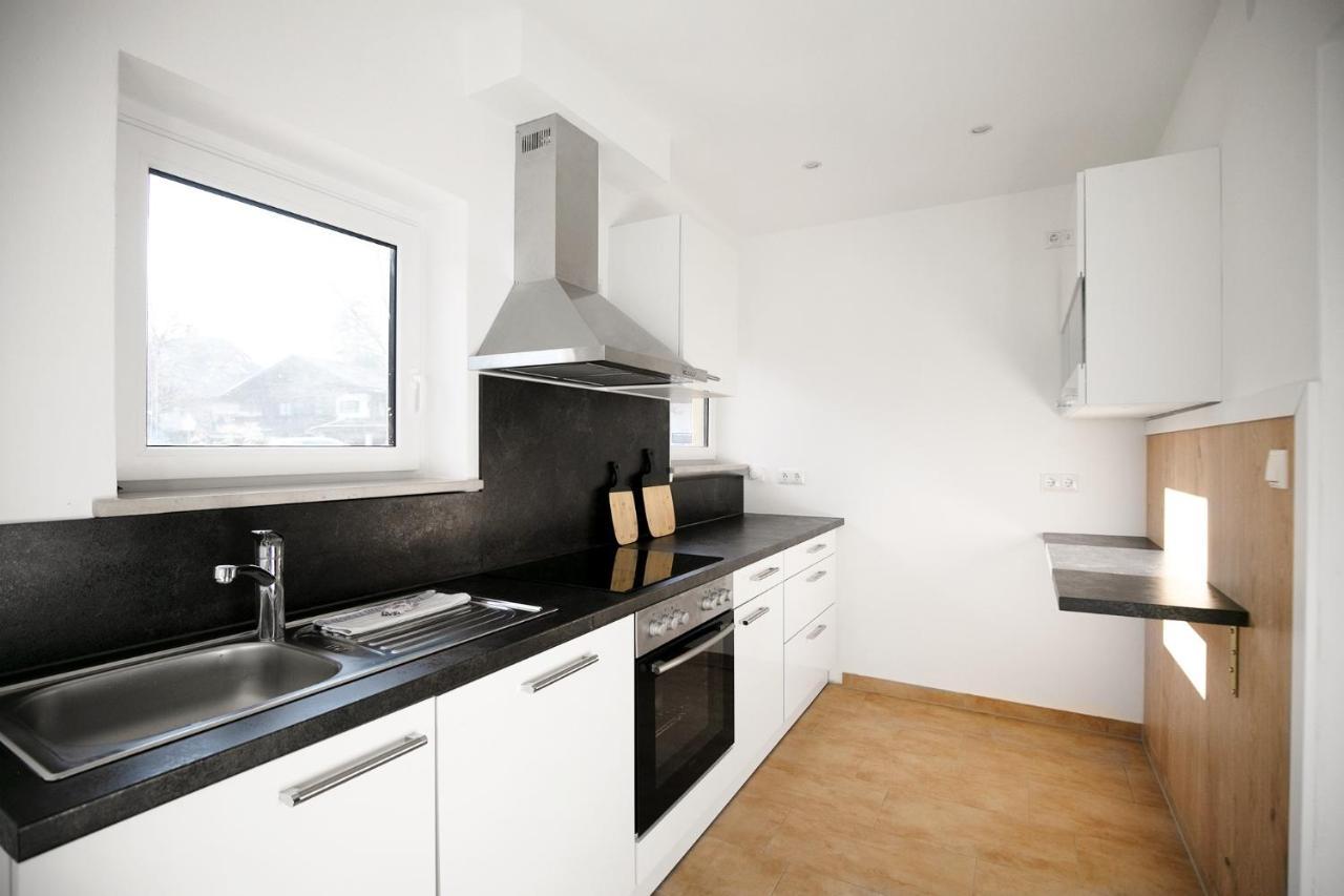Sunlit Garden & Mountain Apartment Garmisch-Partenkirchen Extérieur photo
